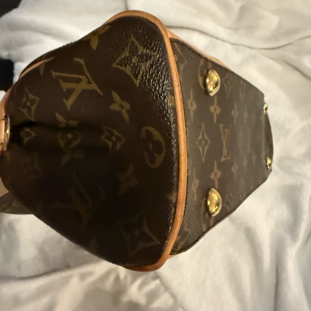 Handbag - Picture 8 of 9